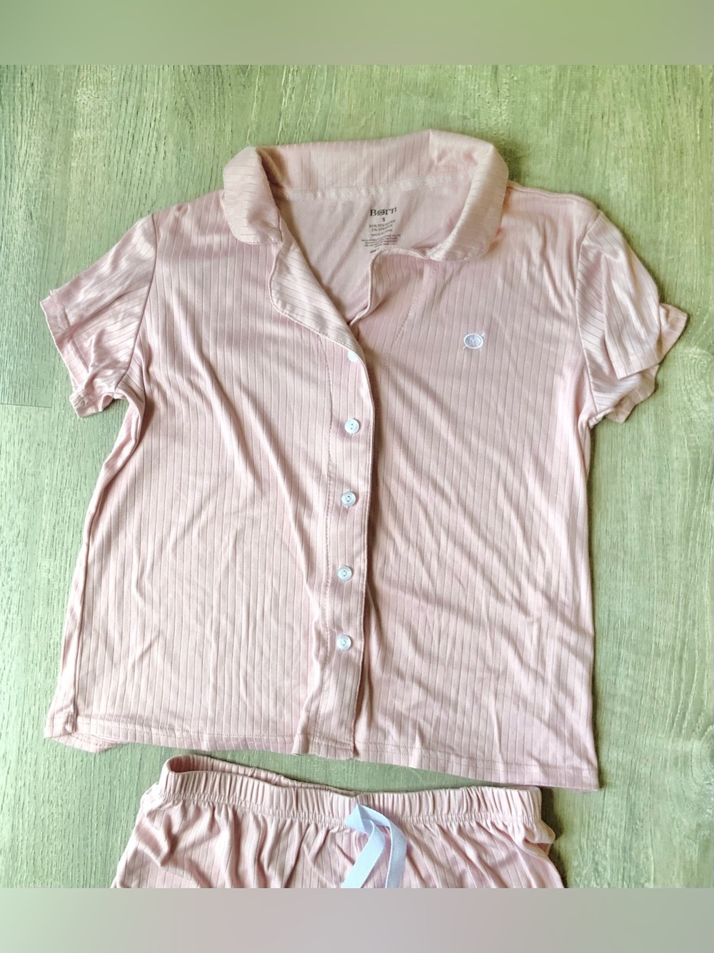 Born Ribbed Button Down Top & Shorts Pajama Set Small - Picture 3 of 14